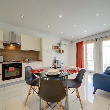 Sapphire Court 2 Bedroom Apartments By Shortletsmalta Sliema Kültér fotó